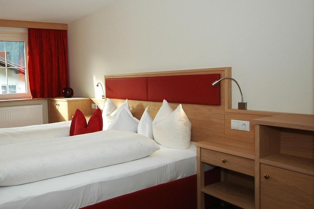 Appart & Hotel Garni Villa Knauer Mayrhofen Zewnętrze zdjęcie